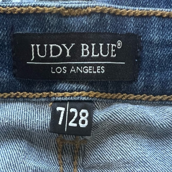 Judy Blue Dark Wash relaxed fit Distressed Jeans 28 - Picture 2 of 8